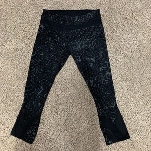 Lululemon black leggings